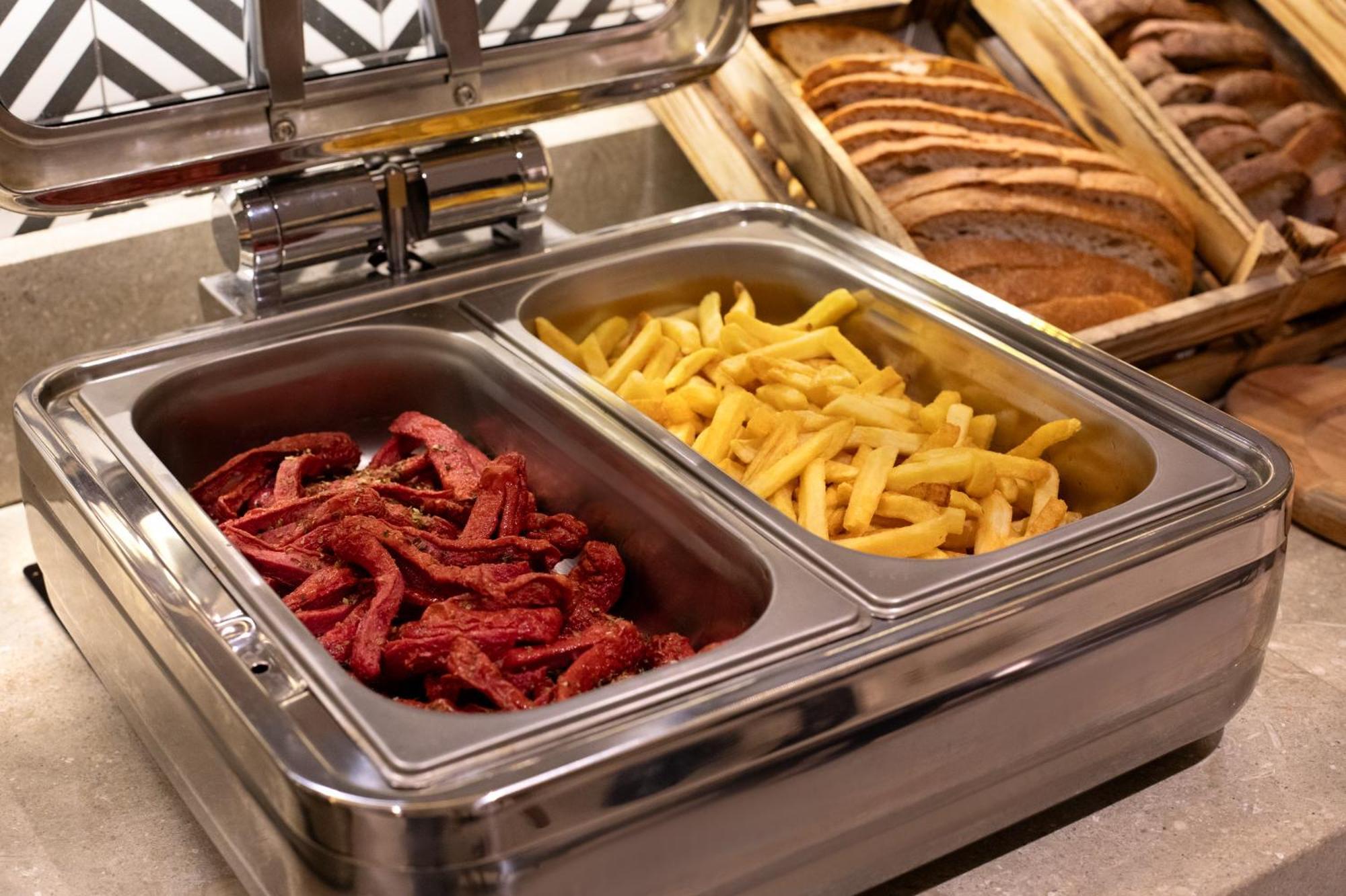 Bentley Hotel Old City-Special Class 伊斯坦布尔 外观 照片 A chafing dish
