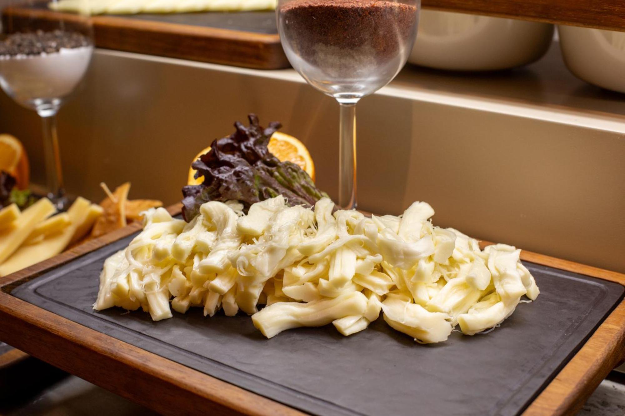 Bentley Hotel Old City-Special Class 伊斯坦布尔 外观 照片 A cutting board