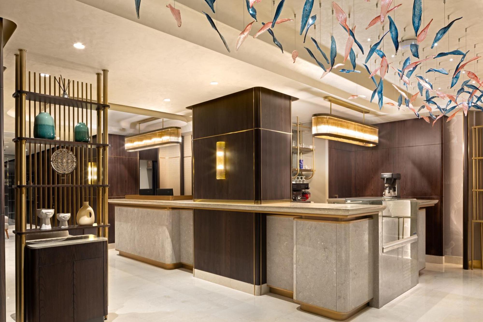 Bentley Hotel Old City-Special Class 伊斯坦布尔 外观 照片 The kitchen at the Mandarin Oriental, London
