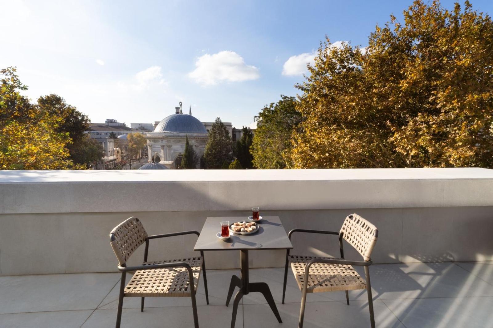 Bentley Hotel Old City-Special Class 伊斯坦布尔 外观 照片 View from the rooftop